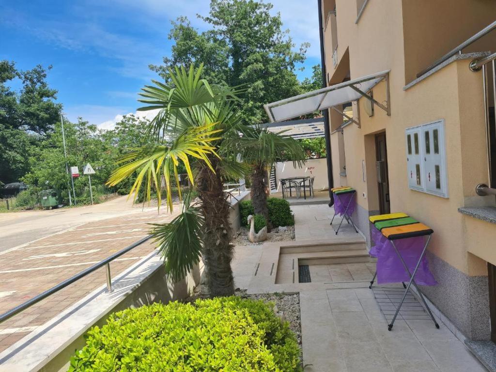 Villa Patricija-Apartmani Porec Bagian luar foto